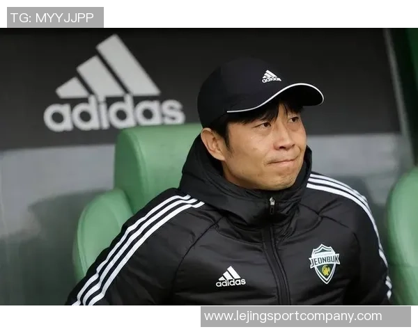 全北现代阿根廷助教因拉眼角被禁赛五场引发争议是否冤屈